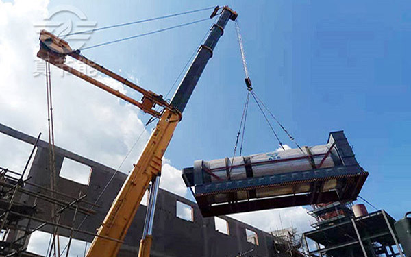 含油污泥烘干设备吊装现场 含油污泥烘干设备吊装现场